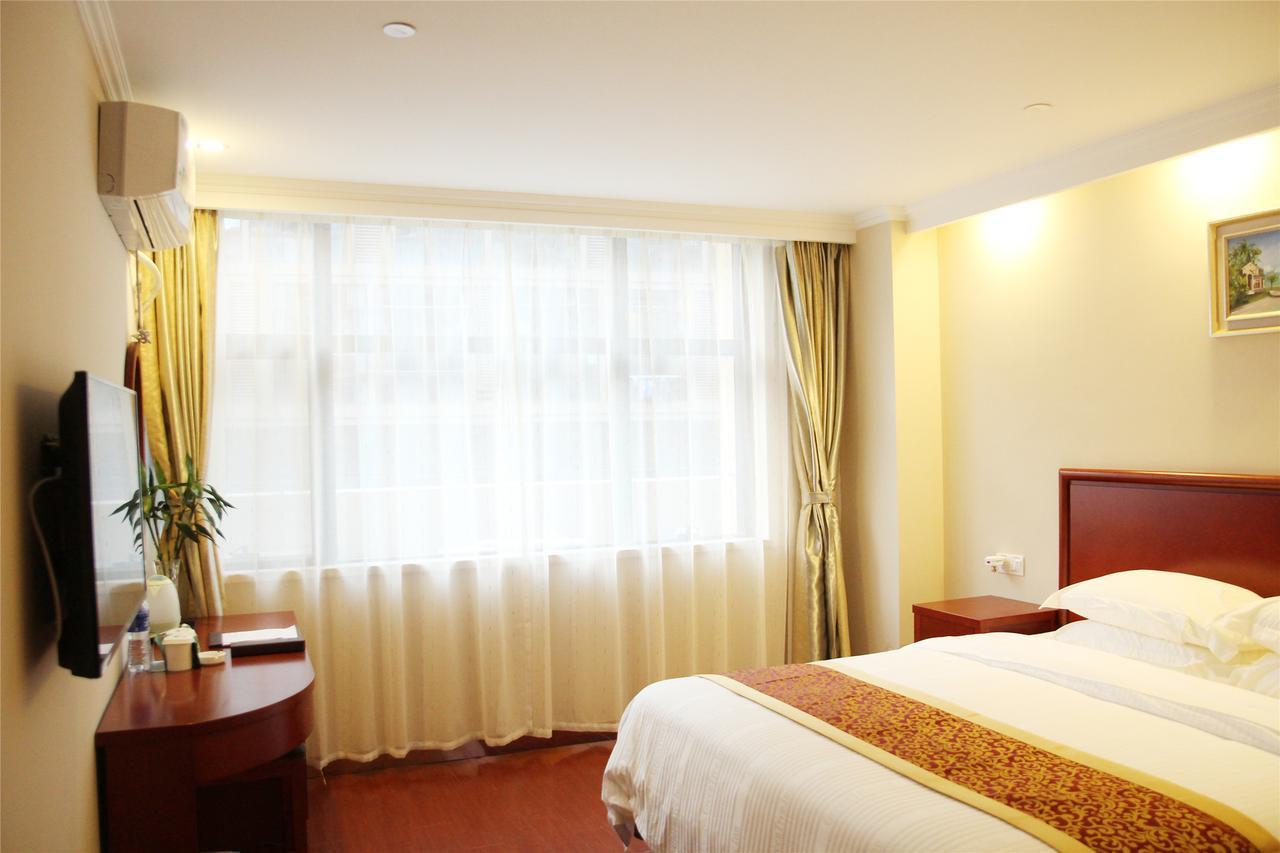 Greentree Alliance Shanghai Chongming Bayi Road Walking Street Hotel Екстер'єр фото